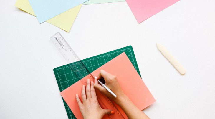 desk-graph-design-730×407